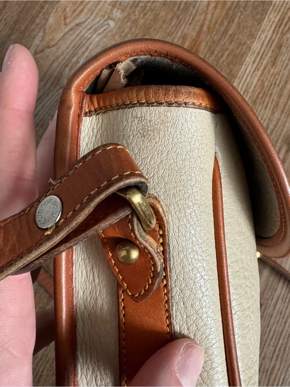 Vintage Dooney & Bourke AWL Equestrian Crossbody Natural Cream British Tan Brass